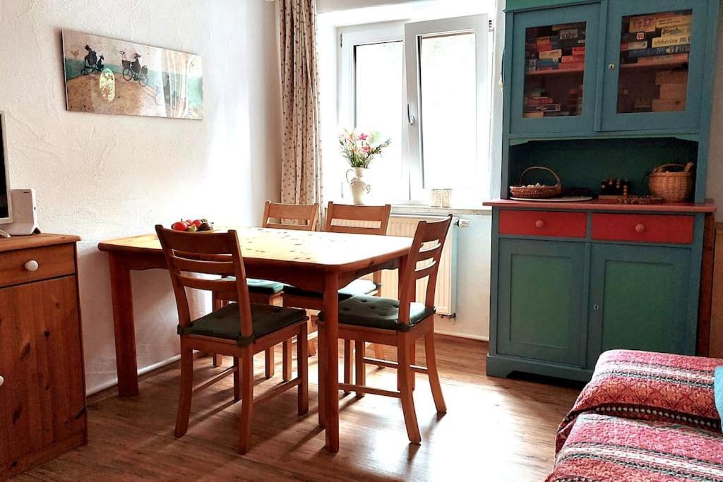 Gemuetliche Ferienwohnung Auf 2 Etagen Mit Dachterrasse 반겐임알가우 외부 사진