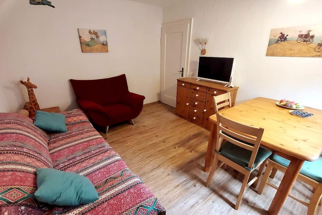 Gemuetliche Ferienwohnung Auf 2 Etagen Mit Dachterrasse 반겐임알가우 외부 사진